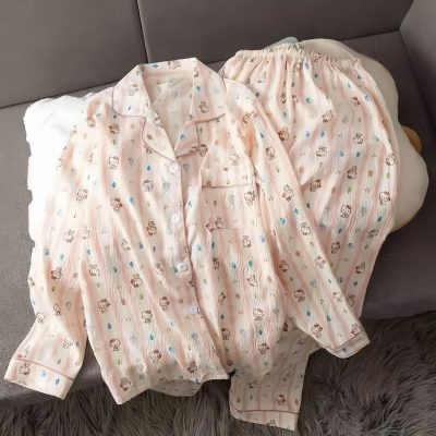 KiHan – Đồ Ngủ Nữ Dài Tay Kẻ Sọc Hồng Họa Tiết Mèo Hello Kitty